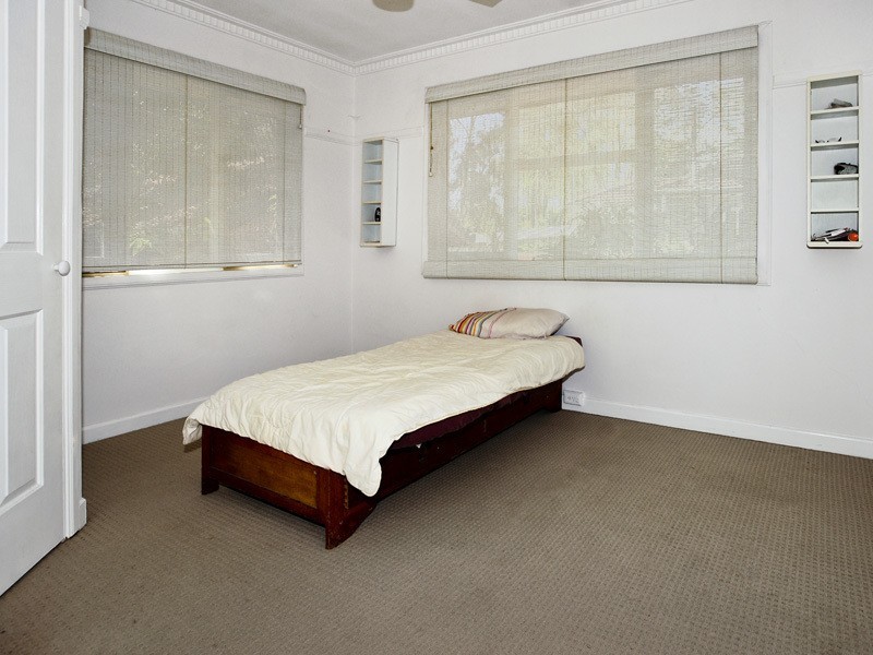 43A YACHT ST, Clontarf QLD 4019