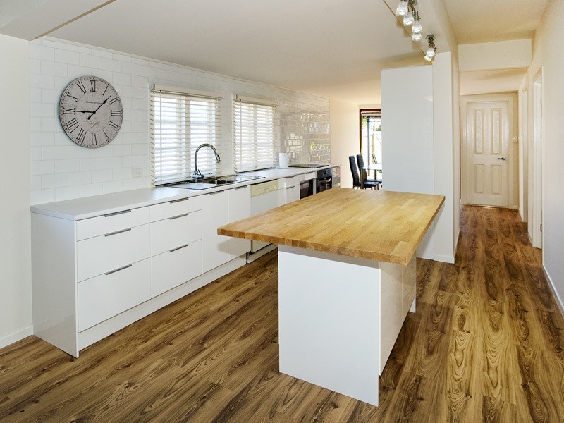 132 OXLEY AVE, Woody Point QLD 4019