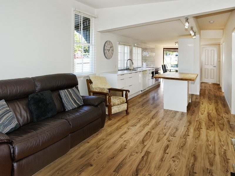 132 OXLEY AVE, Woody Point QLD 4019