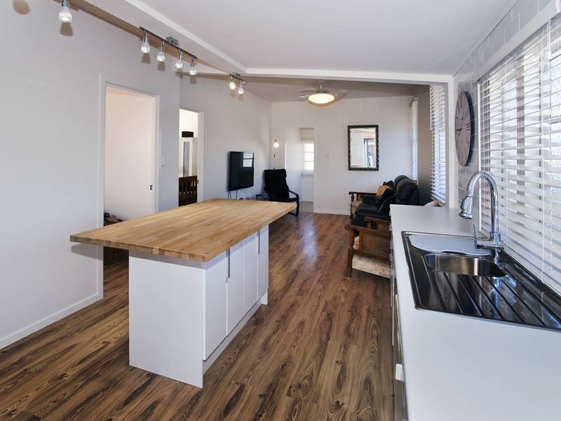 132 OXLEY AVE, Woody Point QLD 4019