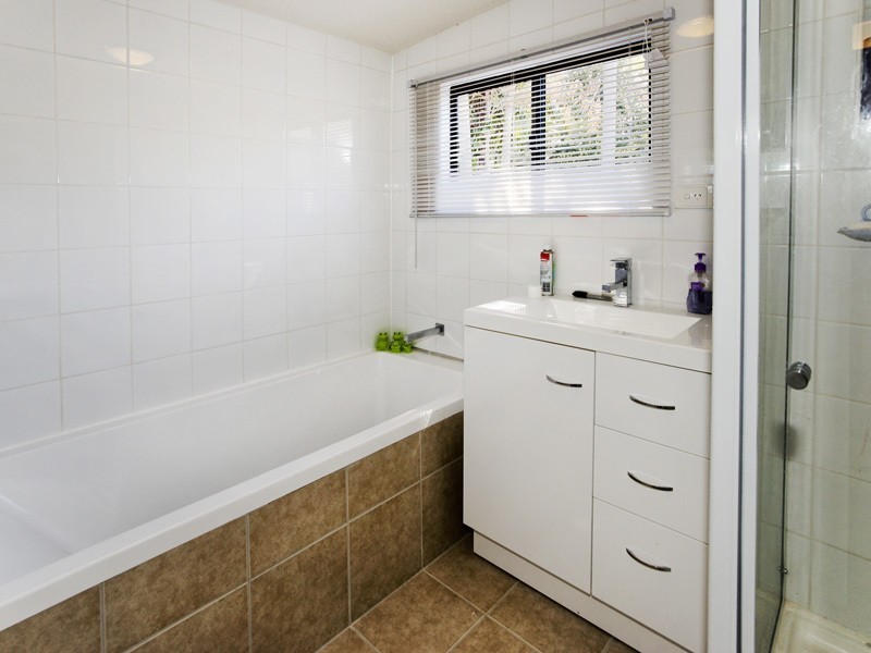 132 OXLEY AVE, Woody Point QLD 4019