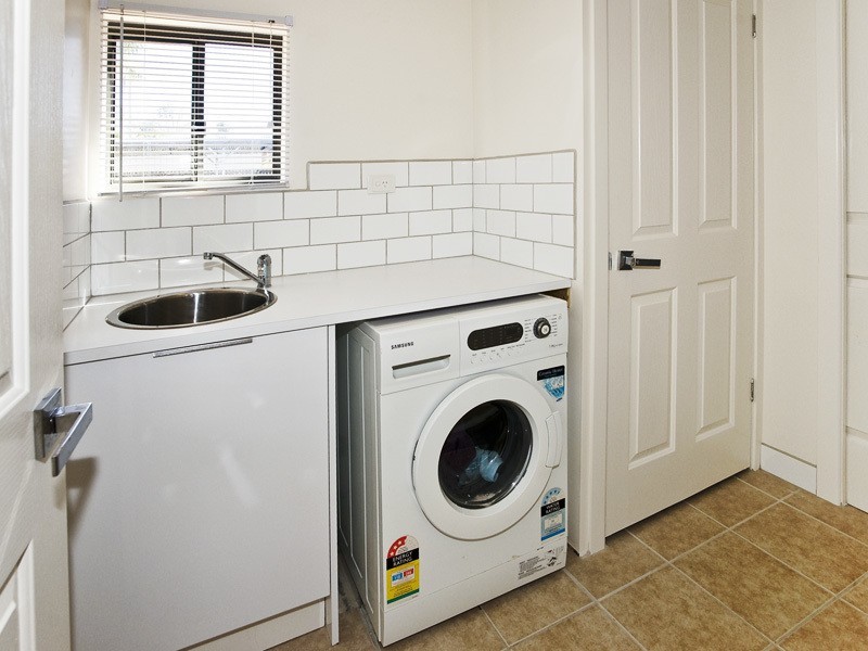 132 OXLEY AVE, Woody Point QLD 4019