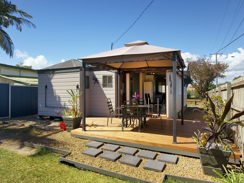 132 OXLEY AVE, Woody Point QLD 4019