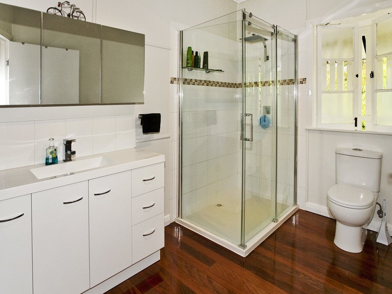 18 RALPH ST, Clontarf QLD 4019