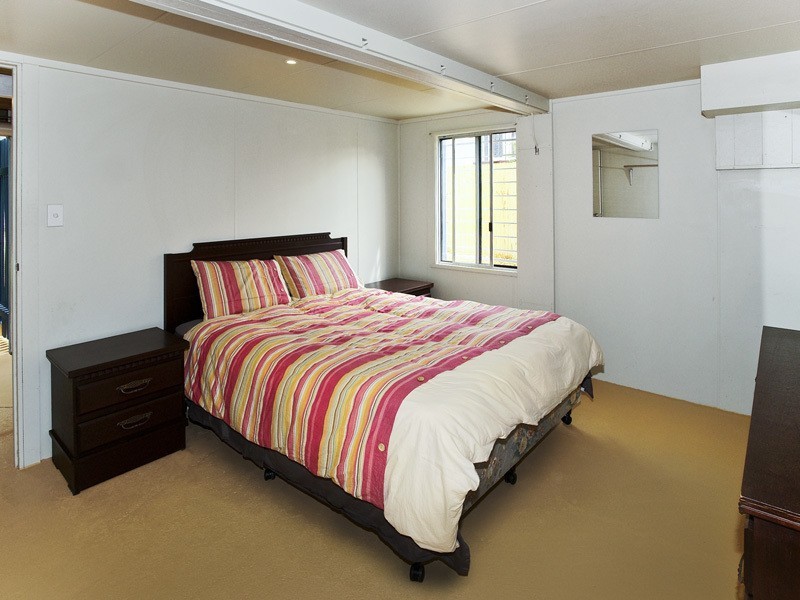 18 RALPH ST, Clontarf QLD 4019