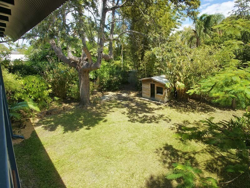 6 WENDY CRESCENT, Clontarf QLD 4019
