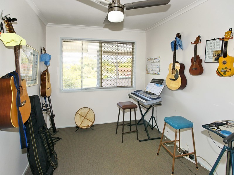 9 DUKE ST, Clontarf QLD 4019