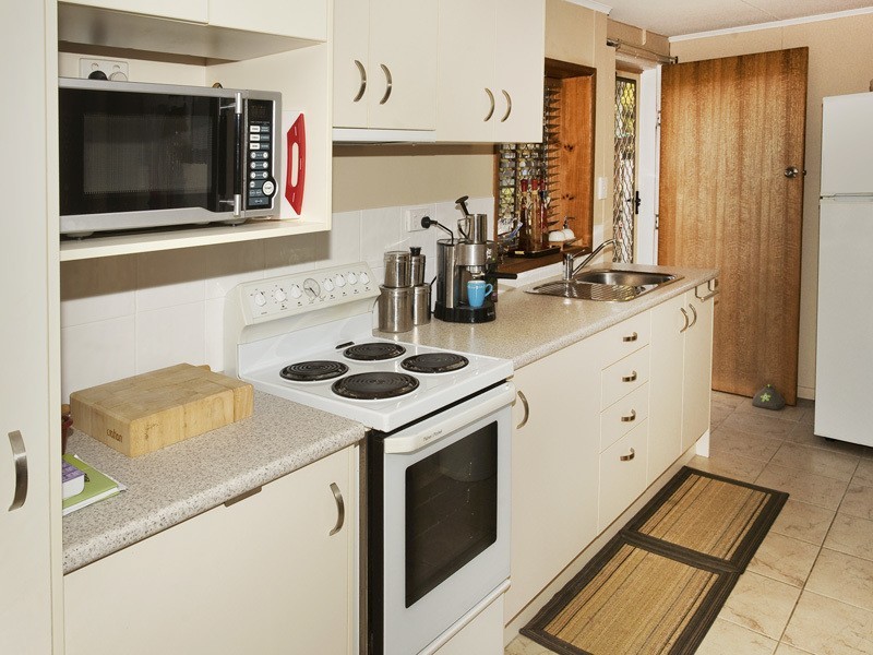 9 DUKE ST, Clontarf QLD 4019