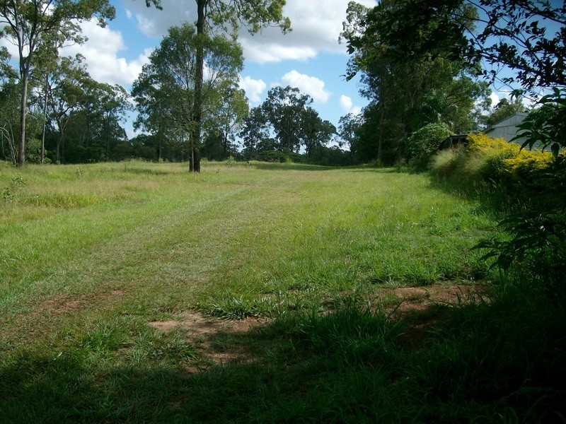 77 WEIER RD, Morayfield QLD 4506