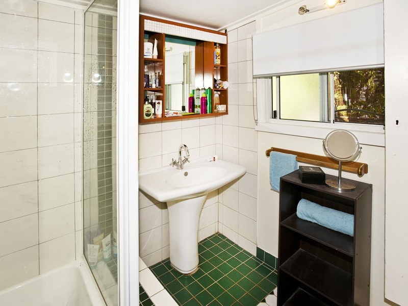 34 DONALD ST, Woody Point QLD 4019