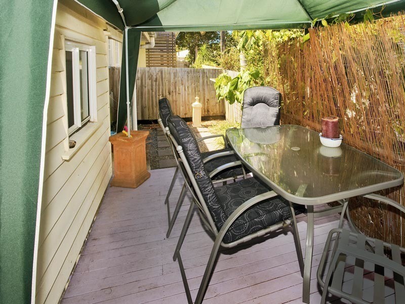 34 DONALD ST, Woody Point QLD 4019