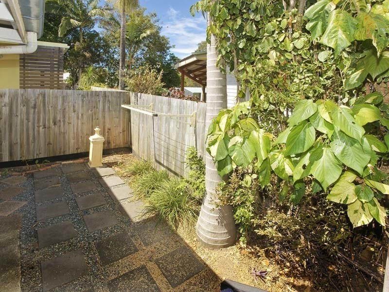 34 DONALD ST, Woody Point QLD 4019