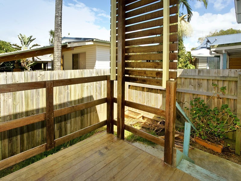 34 DONALD ST, Woody Point QLD 4019