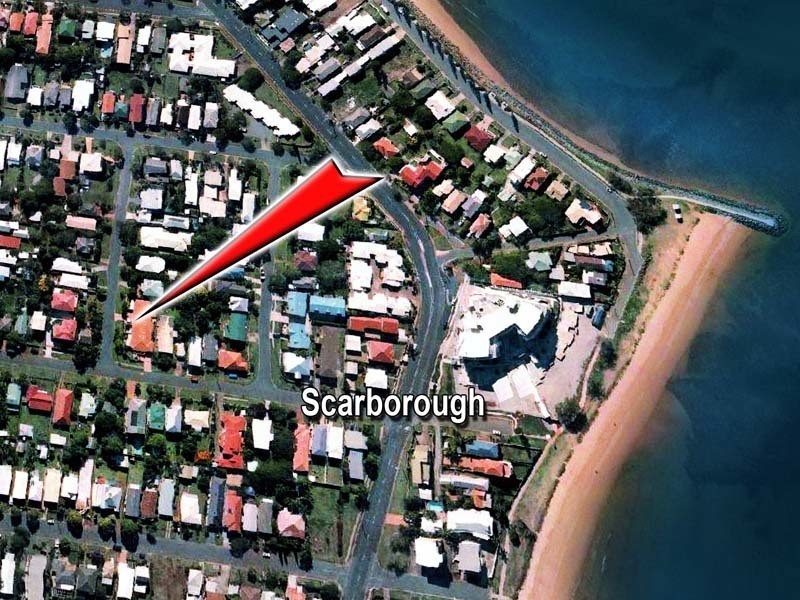 2/10 OSBOURNE ST, Scarborough QLD 4020