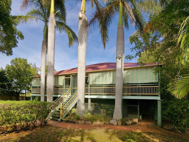 189 OXLEY AVE, Woody Point QLD 4019