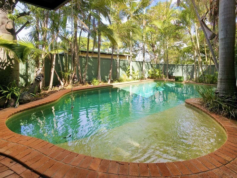 189 OXLEY AVE, Woody Point QLD 4019