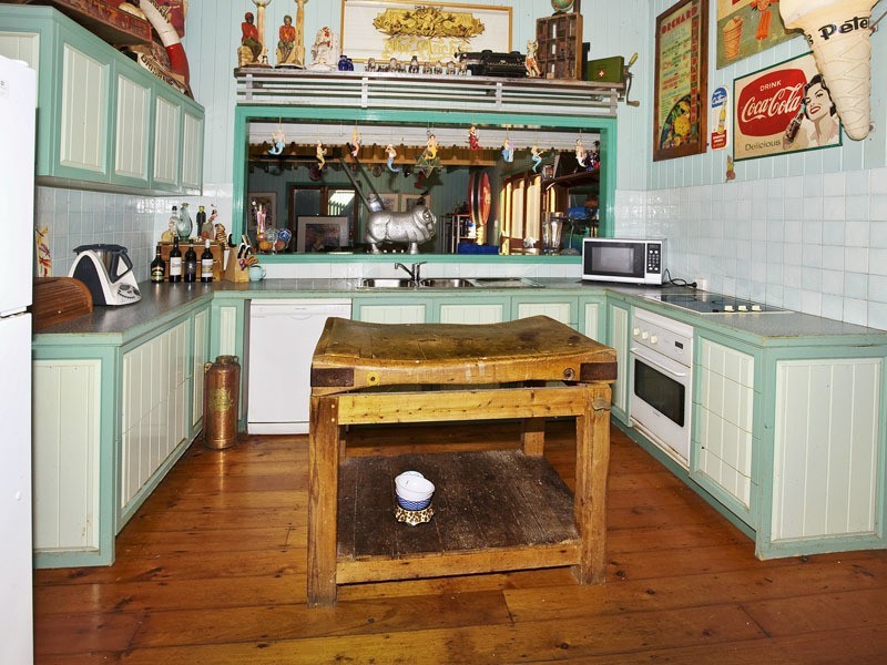 189 OXLEY AVE, Woody Point QLD 4019