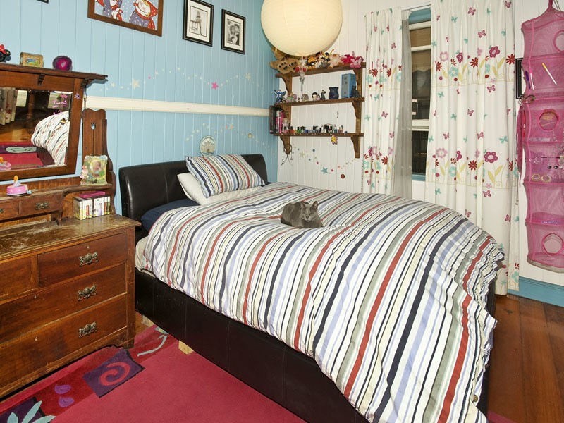 189 OXLEY AVE, Woody Point QLD 4019