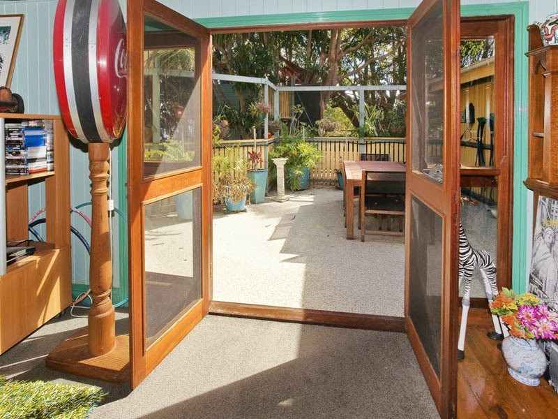 189 OXLEY AVE, Woody Point QLD 4019