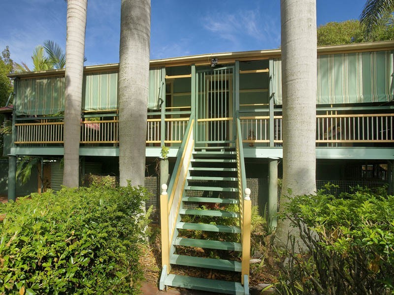 189 OXLEY AVE, Woody Point QLD 4019