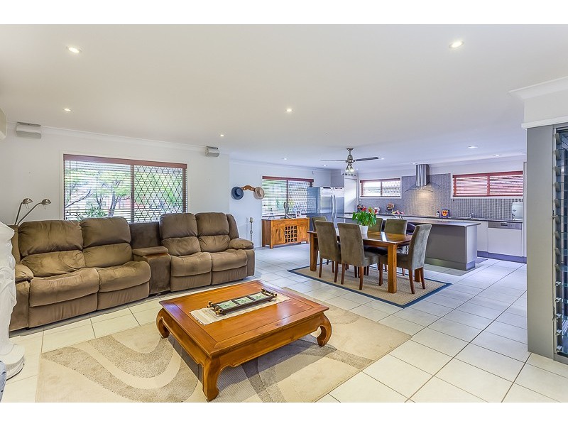 23 AUSTRALIA COURT, Newport QLD 4020