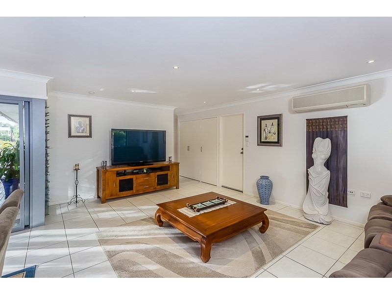 23 AUSTRALIA COURT, Newport QLD 4020