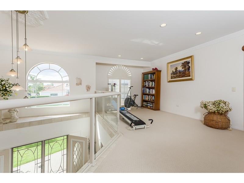 17 CONSTELLATION COURT, Newport QLD 4020