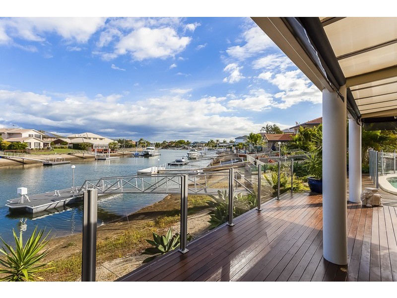 17 CONSTELLATION COURT, Newport QLD 4020