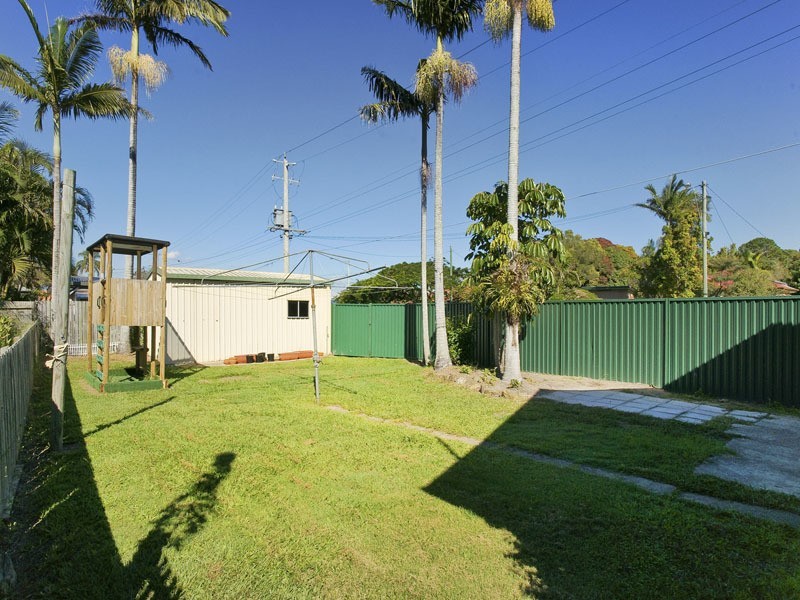 134 OXLEY AVE, Woody Point QLD 4019