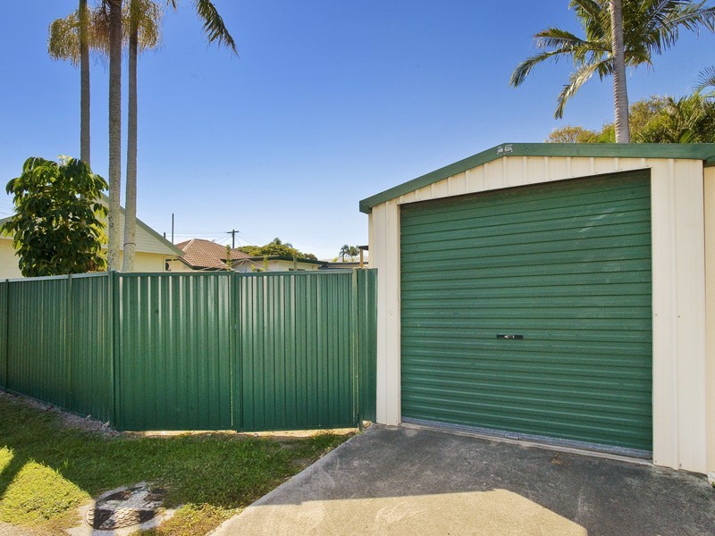 134 OXLEY AVE, Woody Point QLD 4019