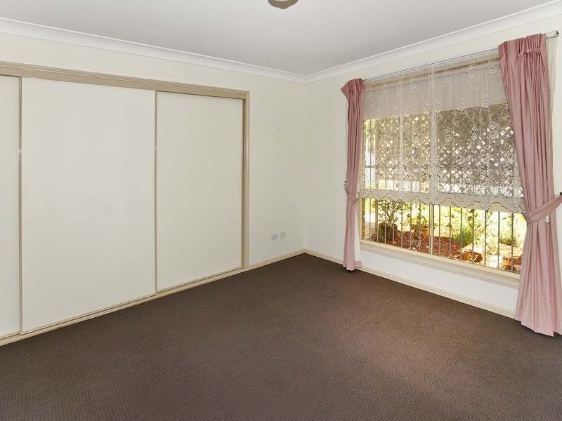 1/10  OSBOURNE STREET, Scarborough QLD 4020