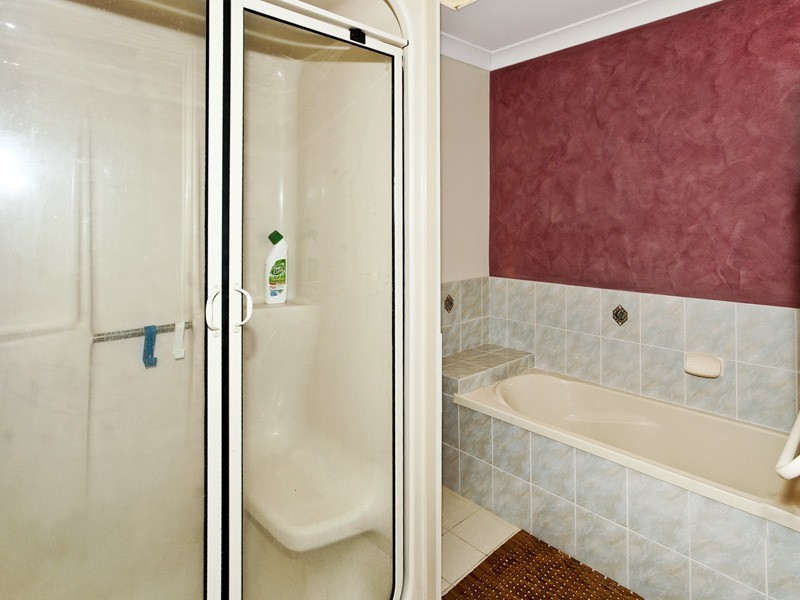 1/10  OSBOURNE STREET, Scarborough QLD 4020