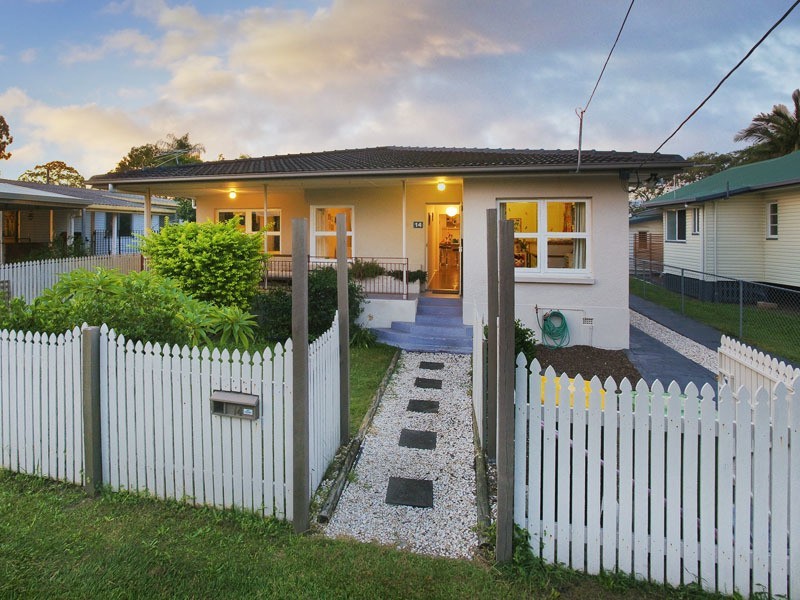 14 ROGERS ROAD, Clontarf QLD 4019