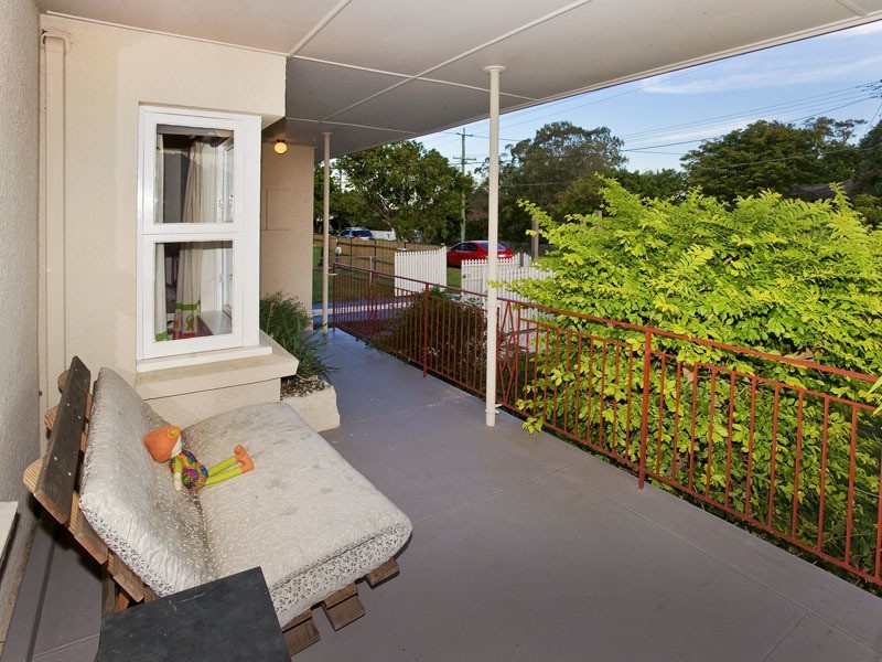 14 ROGERS ROAD, Clontarf QLD 4019