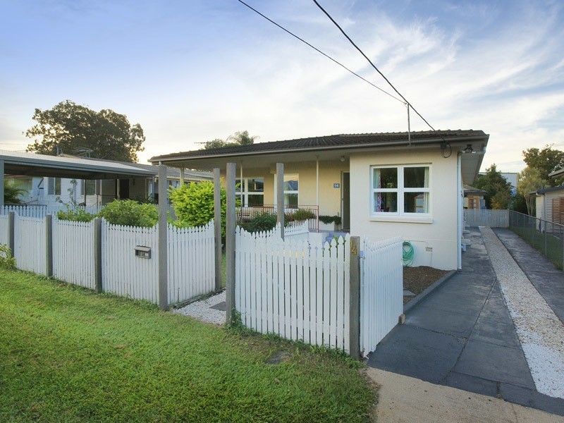 14 ROGERS ROAD, Clontarf QLD 4019