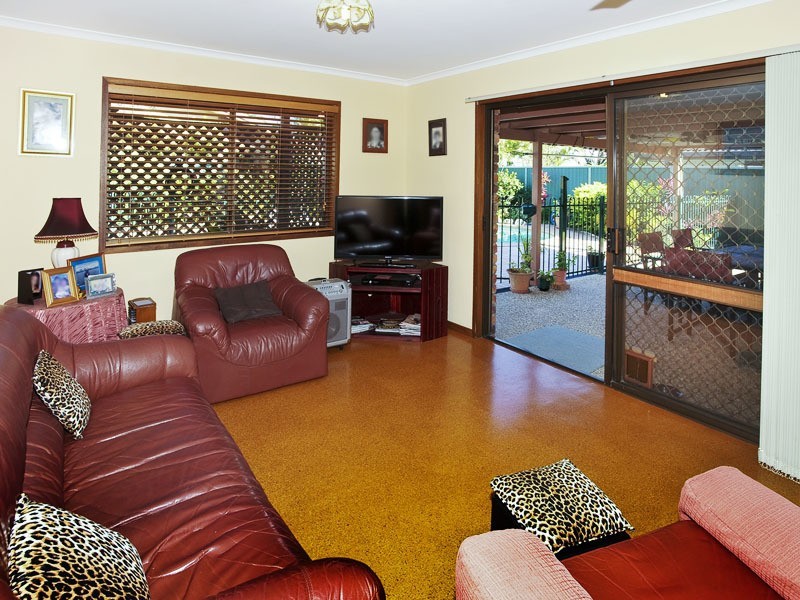 6 VALIANT COURT, Newport QLD 4020