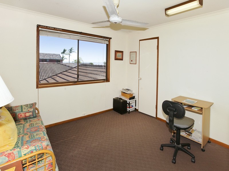 6 VALIANT COURT, Newport QLD 4020