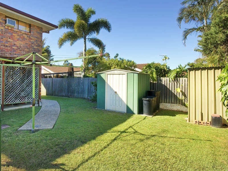 6 VALIANT COURT, Newport QLD 4020