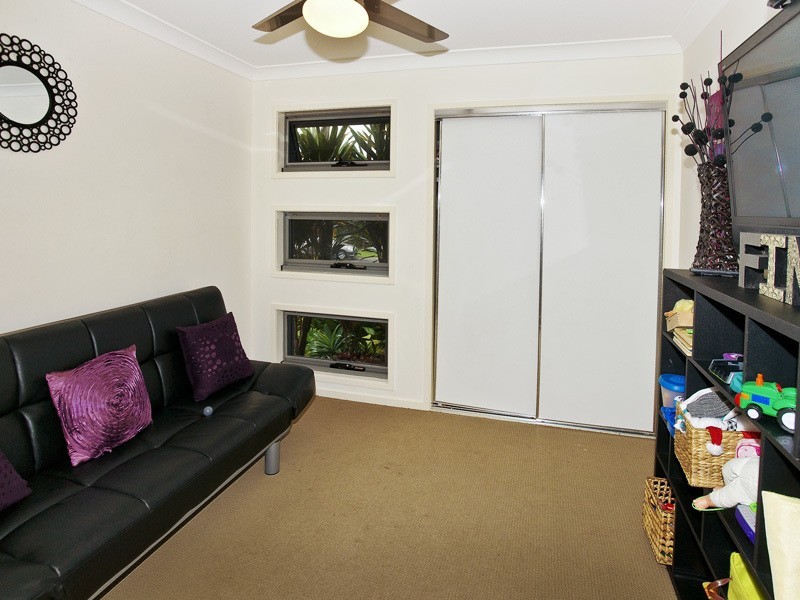 18 CAPER WHITE CT, Kallangur QLD 4503