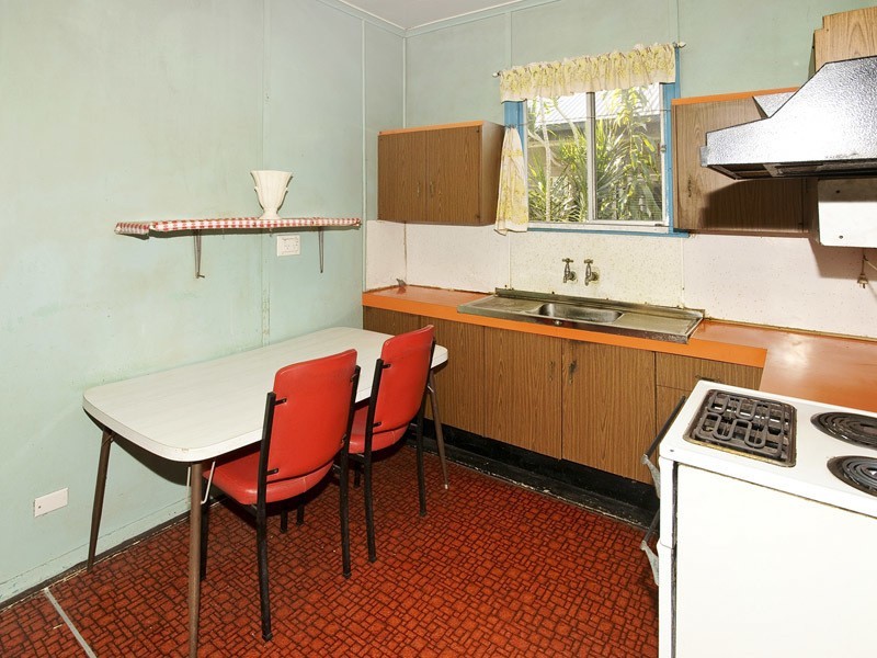 11 MARYBOROUGH TERRACE, Scarborough QLD 4020