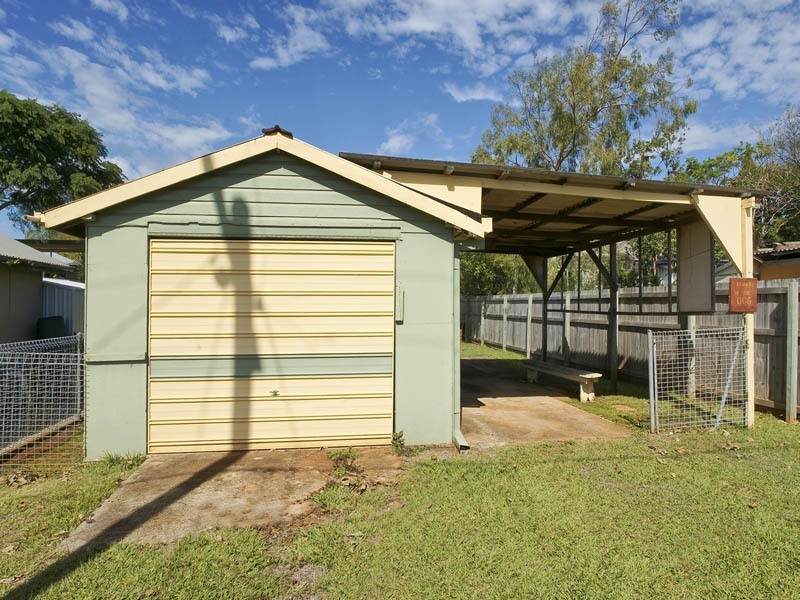 11 MARYBOROUGH TERRACE, Scarborough QLD 4020
