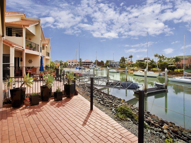 20/156 GRIFFITH RD, Newport QLD 4020