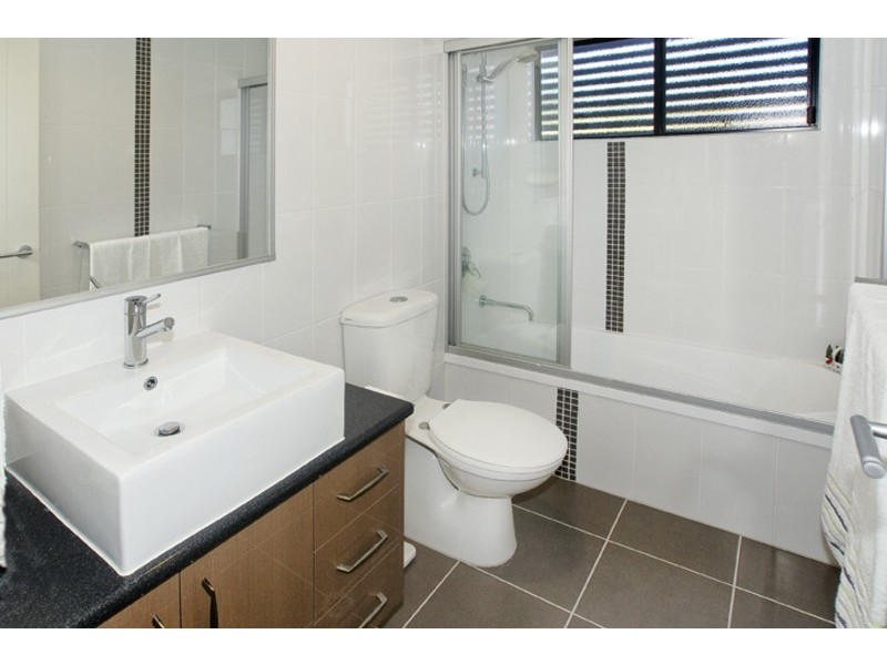 4/220 OXLEY AVE, Margate QLD 4019