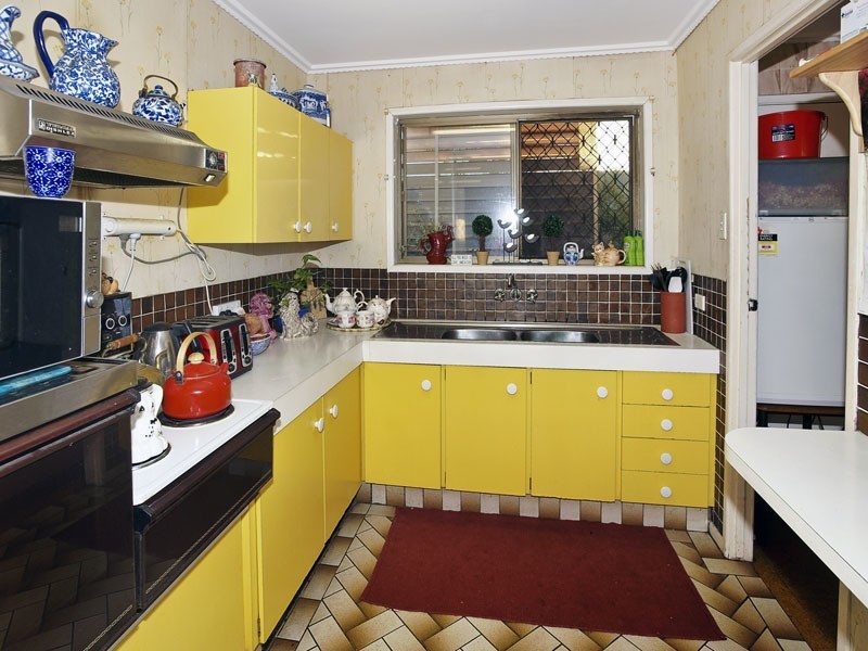 109 KLINGNER RD, Redcliffe QLD 4020
