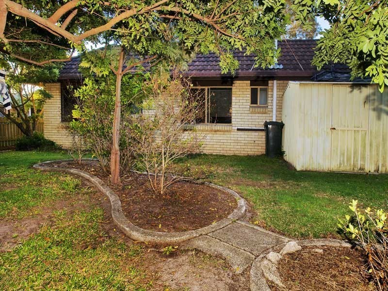 109 KLINGNER RD, Redcliffe QLD 4020