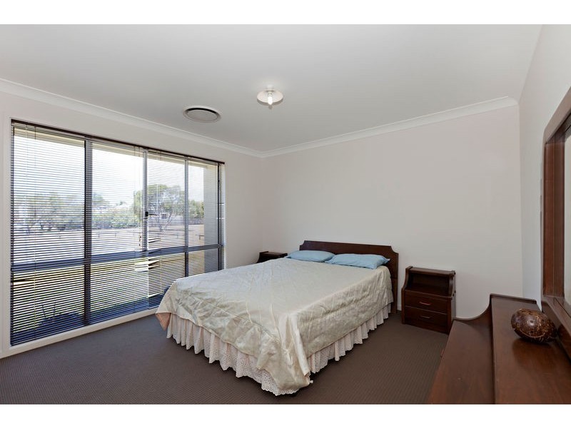 2 MONICA ROAD, Redcliffe QLD 4020