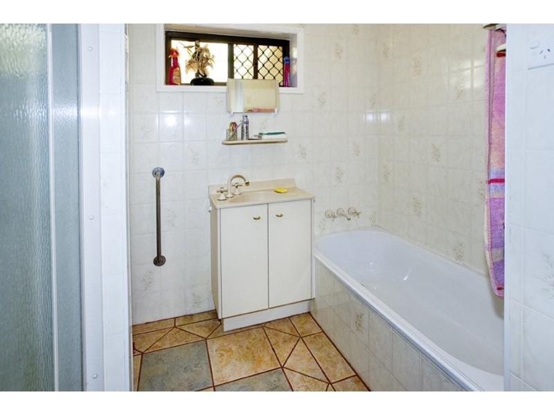 60 WICKHAM ST, Brighton QLD 4017