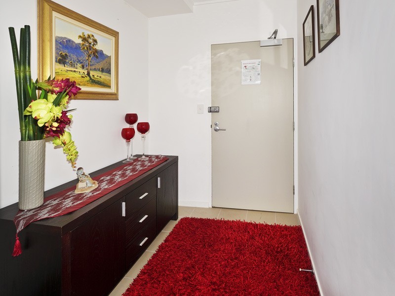 606/25-33 DIX ST, Redcliffe QLD 4020