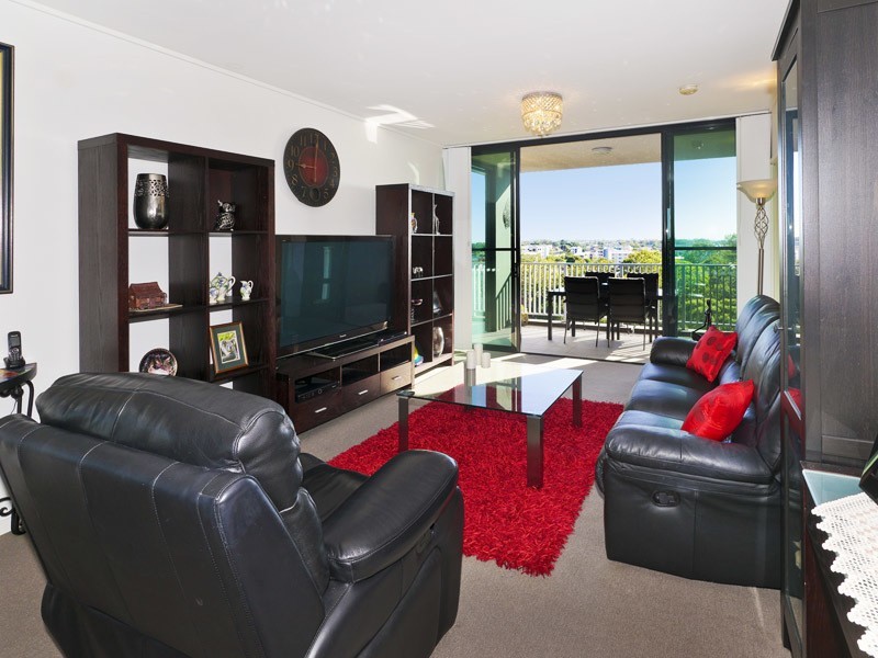 606/25-33 DIX ST, Redcliffe QLD 4020