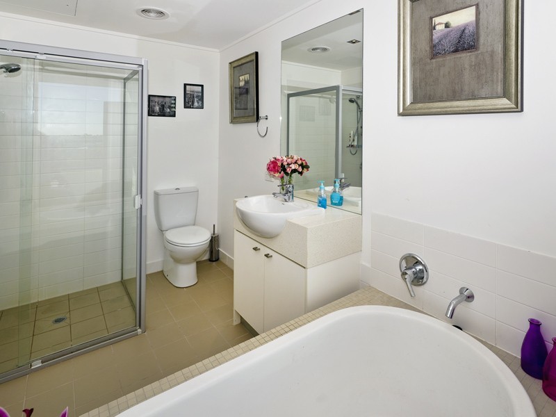 606/25-33 DIX ST, Redcliffe QLD 4020